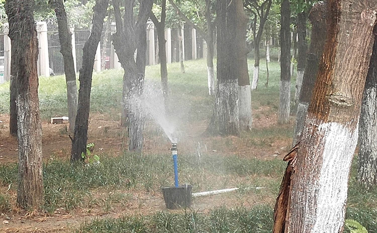 水噴淋.jpg 水噴淋.jpg